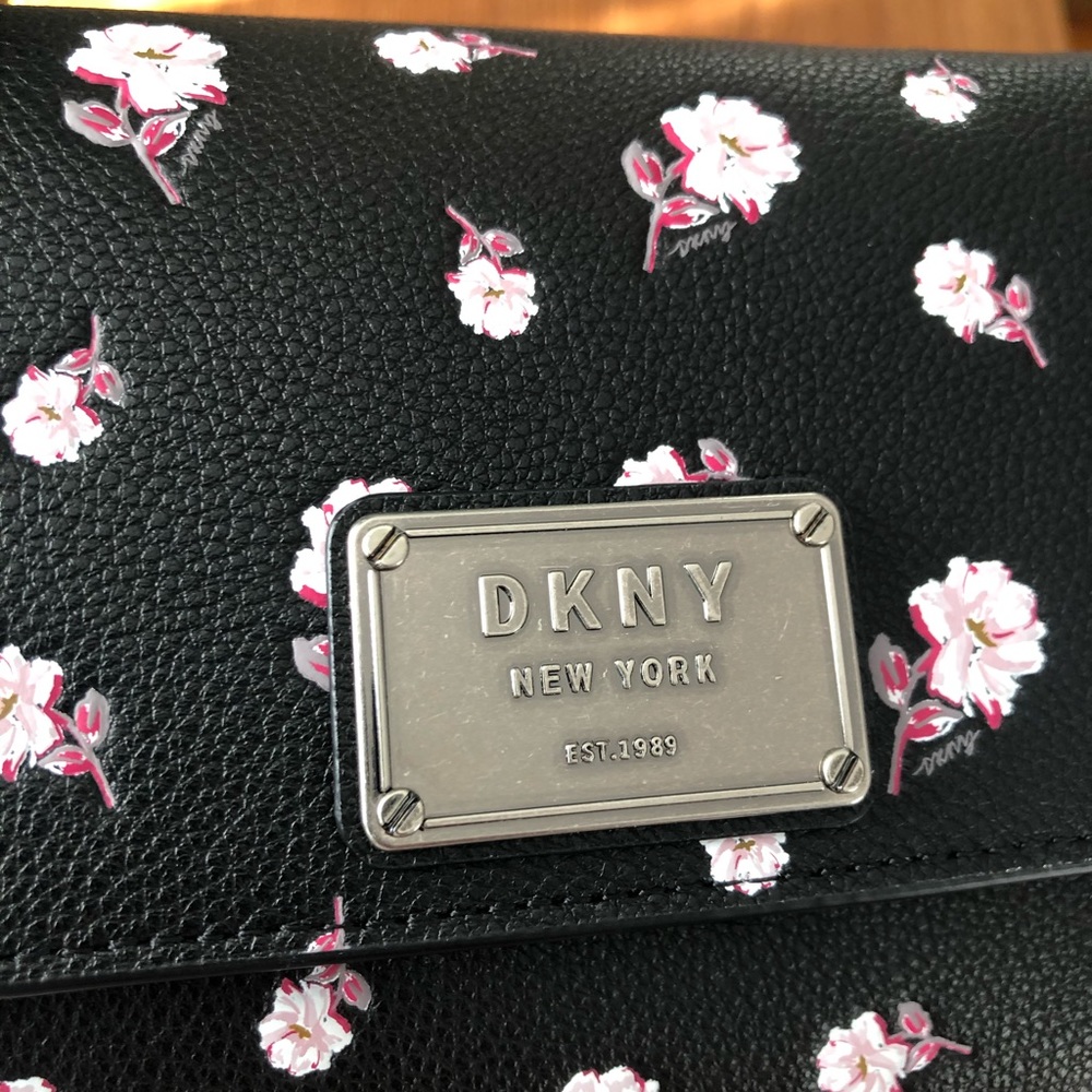 DKNY Floral Crossbody - Picture 6 of 9